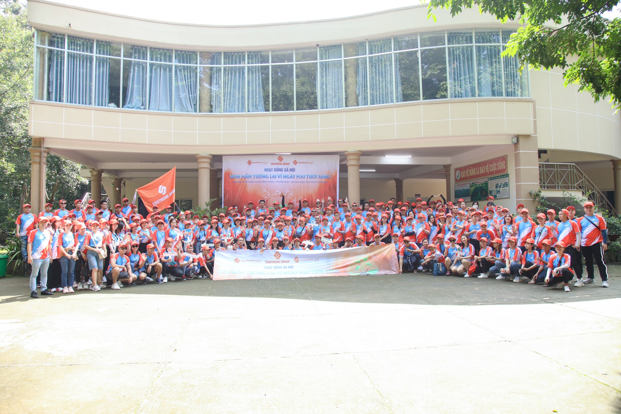 HOẠT ĐỘNG XÃ HỘI "ƯƠM MẦM TƯƠNG LAI VÌ NGÀY MAI TƯƠI SÁNG" T10/2022