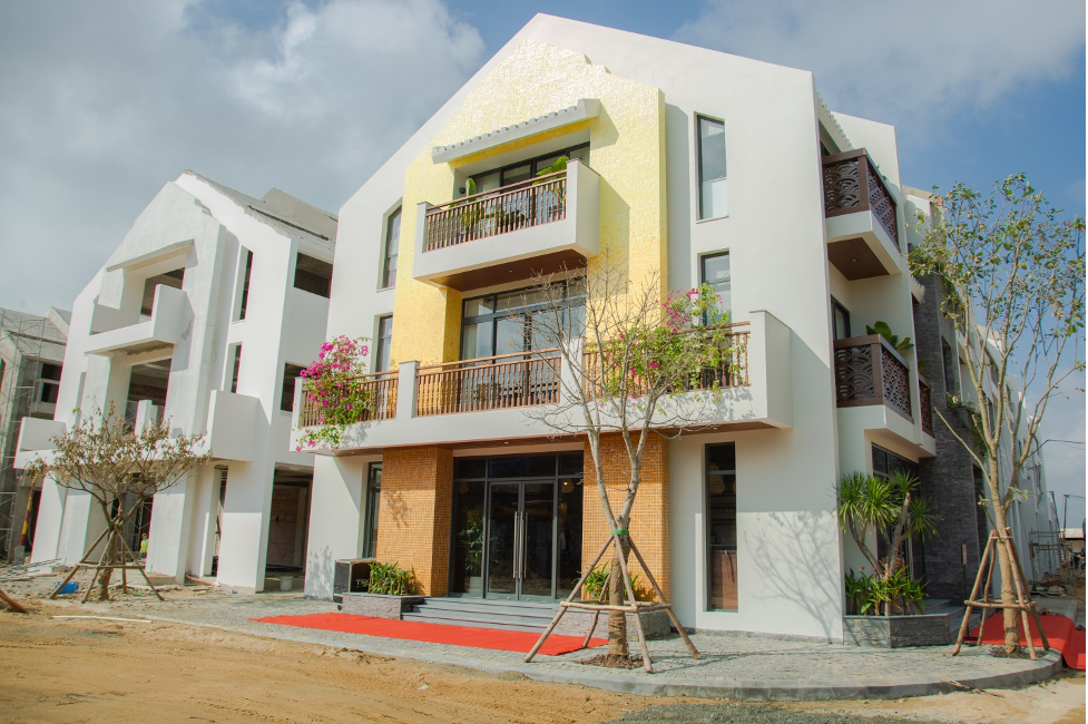 Shophouse mẫu Maison de Ville liền kề phố Hội sắp khai trương